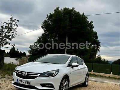 Blanco Usado 2019 Opel Astra Berlina | 11.000 € (Precio justo)