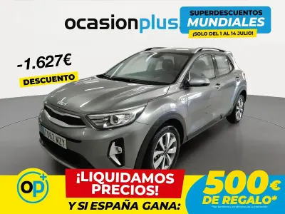 Usado Kia Stonic 100 CV (73 kW) 2025 Gris SUV