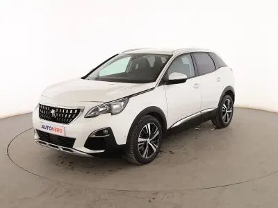 Usado Peugeot 3008 Allure 130 CV (95 kW) 2020 Blanco SUV