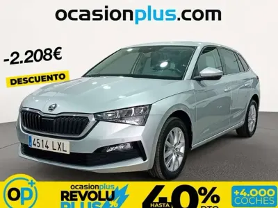 Usado Skoda Scala 150 HP (110 kW) 2022 Prateado Citadino