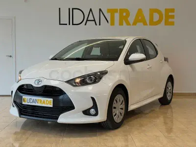 Käytetty Toyota Yaris 125 HP (91 kW) 2022 Valkoinen Viistoperä