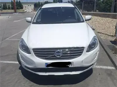 Usado Volvo XC60 Momentum 136 CV (100 kW) 2013 Blanco SUV