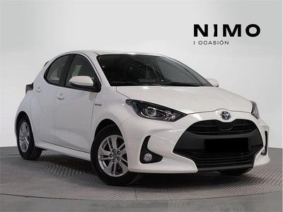 Usado Toyota Yaris Hybrid Business Edition 116 CV (85 kW) 2024 Blanco classic Berlina
