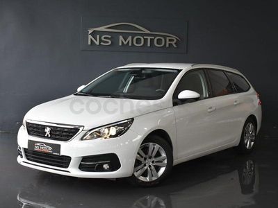 Usado Peugeot 308 SW Style 130 CV (95 kW) 2021 Blanco Familiar
