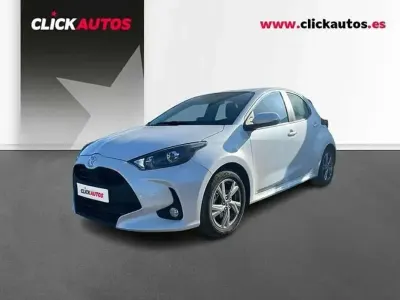 Usado Toyota Yaris Hybrid Active 116 CV (85 kW) 2025 Blanco Utilitario