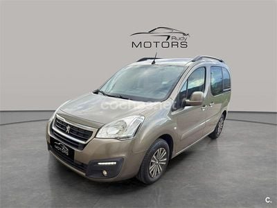 Begagnad Peugeot Partner Tepee Outdoor 100 HK (73 kW) 2015 Grå Minibuss