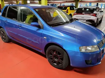 Usado Fiat Stilo Dynamic 115 CV (84 kW) 2002 Azul Berlina