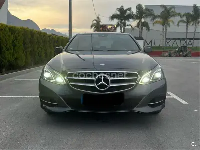 Usado Mercedes E350 252 CV (185 kW) 2013 Negro Berlina