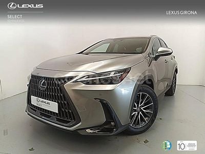 Gris / plata Usado 2023 Lexus NX350h Executive Line SUV | 44.850 € (Precio justo)
