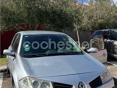 Usado Renault Mégane GrandTour Authentique 98 CV (72 kW) 2006 Gris / plata Familiar