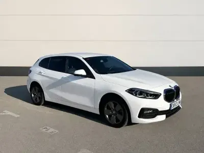 Usado BMW 116 116 CV (85 kW) 2021 Blanco Utilitario