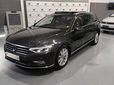 Usado VW Passat Executive 122 CV (89 kW) 2021 Gris / plata Familiar