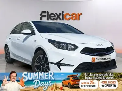 Usado Kia Ceed 100 CV (73 kW) 2024 Blanco Utilitario