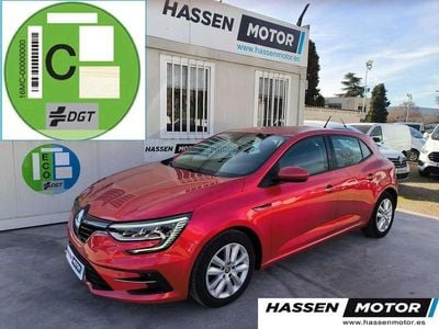 Usado Renault Mégane IV Business 116 CV (85 kW) 2021 Rojo Utilitario