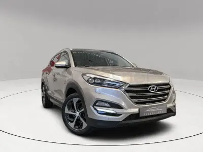 Usado Hyundai Tucson Style 176 CV (129 kW) 2016 Beige SUV