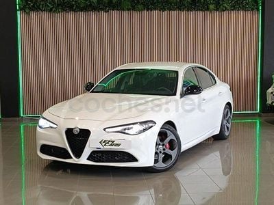 Usado Alfa Romeo Giulia Super 180 CV (132 kW) 2016 Blanco Berlina