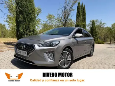 Usado Hyundai Ioniq 141 CV (103 kW) 2022 Gris Utilitario