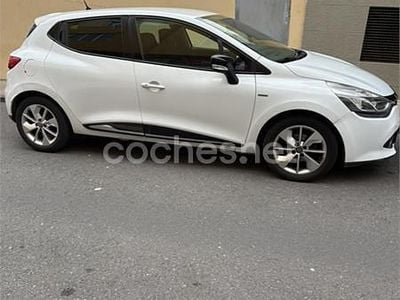 Usado Renault Clio IV LIMITED 75 CV (55 kW) 2016 Blanco Berlina