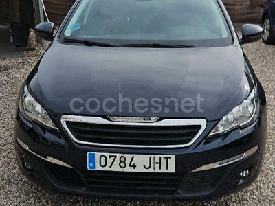 Usado Peugeot 308 SW Business-Line 115 CV (84 kW) 2015 Negro Familiar