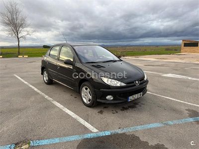 Begagnad Peugeot 206 90 HK (66 kW) 2006 Svart Sedan