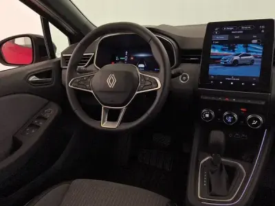 Usado Renault Clio V Techno 145 CV (106 kW) 2025 Rojo Berlina