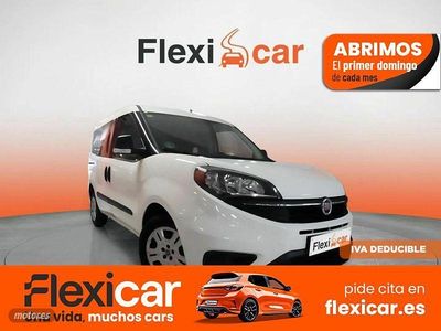 Usado Fiat Doblò Easy 95 CV (69 kW) 2022 Blanco Monovolumen