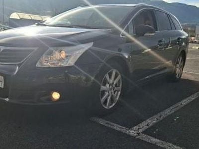 Usado Toyota Avensis Executive 147 CV (108 kW) 2009 Negro Familiar