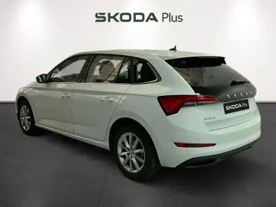 Usado Skoda Scala Ambition 115 CV (84 kW) 2019 Blanco Utilitario