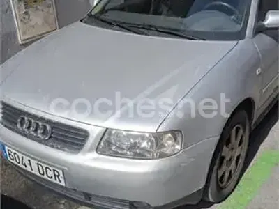 Usado Audi A3 Ambition 102 CV (75 kW) 2004 Gris / plata Utilitario