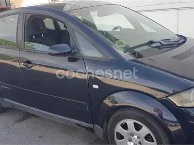 Usado Audi A2 75 CV (55 kW) 2003 Azul Utilitario