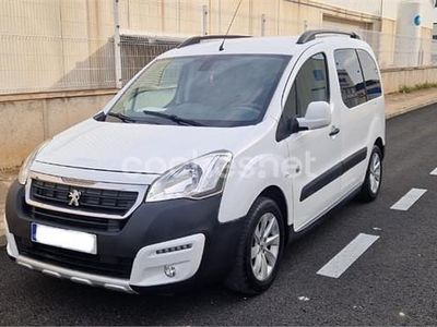 Usado Peugeot Partner Tepee Access 75 CV (55 kW) 2016 Blanco Monovolumen