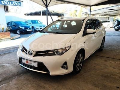 Toyota Auris Hybrid