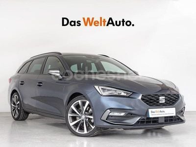 Gris Usado 2021 Seat Leon FR Familiar | 22.100 € (Caro)