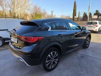 Infiniti QX30