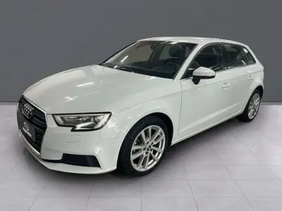 Usado Audi A3 Sportback Business 116 CV (85 kW) 2020 Blanco Utilitario