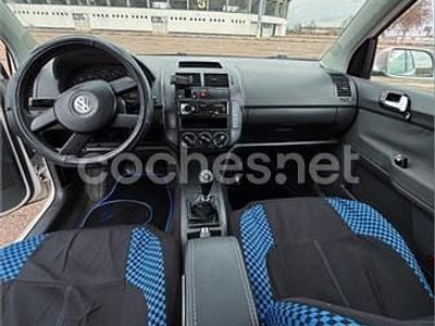 Blanco Usado 2003 VW Polo Highline Berlina | 2100 € (Precio justo)