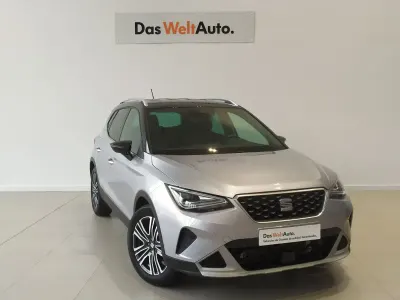 Usado Seat Arona FR 116 CV (85 kW) 2024 Gris SUV