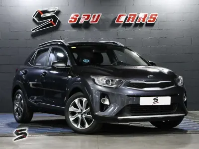 Käytetty Kia Stonic 101 HP (74 kW) 2020 Harmaa Katumaasturi