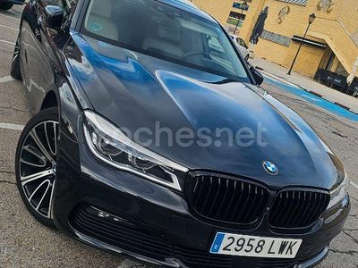 Usado BMW 730L Comfort Edition 258 CV (189 kW) 2016 Gris / plata Berlina