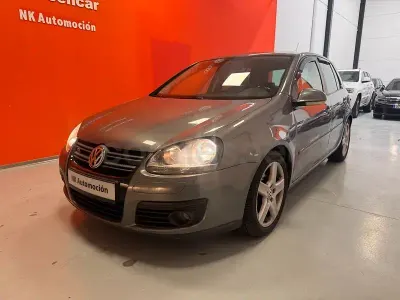 Usado VW Golf VI GT 105 CV (77 kW) 2008 Gris / plata Utilitario