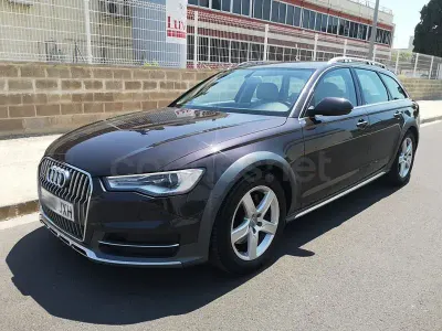 Usado Audi A6 Allroad 218 CV (160 kW) 2017 Gris / plata Familiar