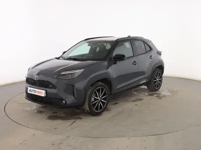 Używany Toyota Yaris Cross Sport 131 KM (96 kW) 2025 Szary SUV