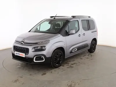 Usado Citroën Berlingo Feel 100 CV (73 kW) 2021 Gris Monovolumen