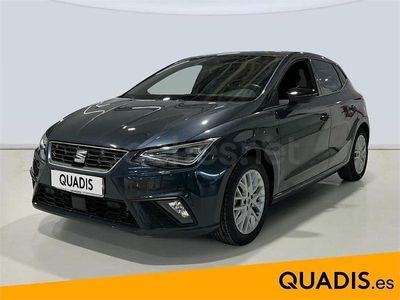 Usado Seat Ibiza FR 110 CV (80 kW) 2022 Gris / plata Utilitario