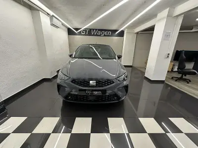 Nuevo Seat Ibiza 150 CV (110 kW) 2026 Gris / plata Utilitario
