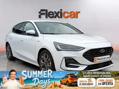 Usado Ford Focus ST-Line 125 CV (91 kW) 2024 Blanco
