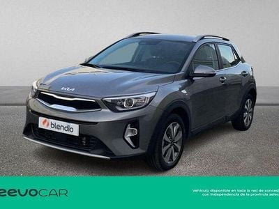 Gris Usado 2024 Kia Stonic SUV | 20.990 € (Precio justo)