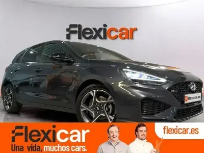 Usado Hyundai i30 N Line 120 CV (88 kW) 2022 Gris Berlina