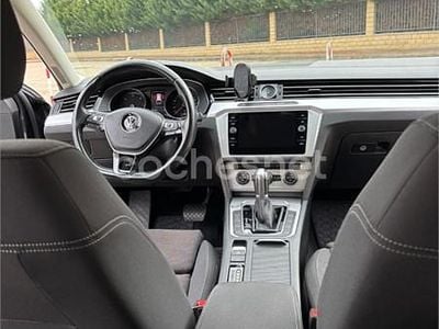 Usado VW Passat Advance 150 CV (110 kW) 2019 Negro Familiar