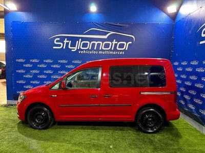 Usado VW Caddy Trendline 150 CV (110 kW) 2016 Rojo Monovolumen